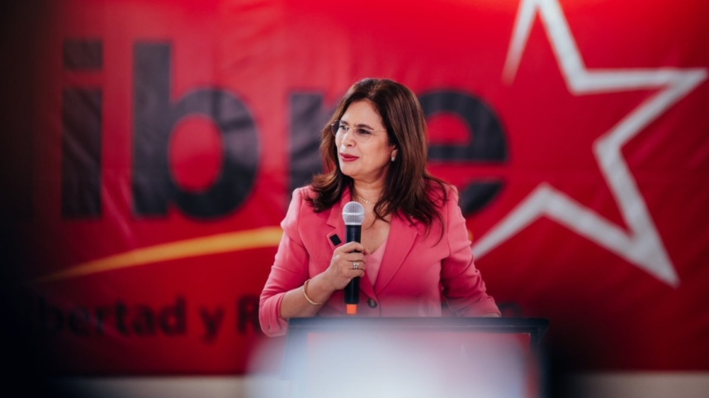 Moncada’s Credit Bureau Elimination Idea: Sparking Institutional Control Debate